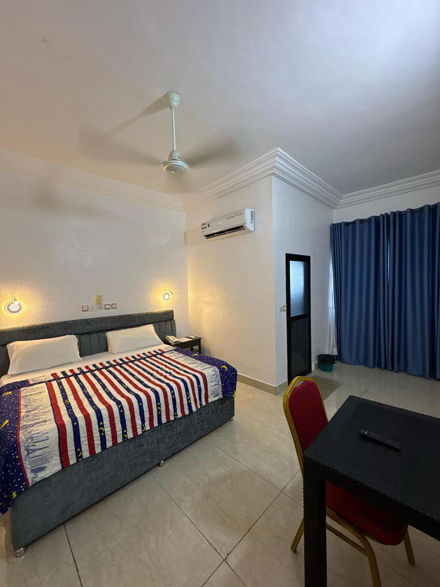 Hotel Mavilla Cotonou Extérieur photo